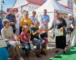 Прэзентацыя дзіцячых часопісаў на беларускай мове адбылася на Дні беларускага пісьменства ў Гарадку Віцебскай вобласці. Прэзентацыя дзіцячых часопісаў на беларускай мове адбылася на Дні беларускага пісьменства ў Гарадку Віцебскай вобласці.